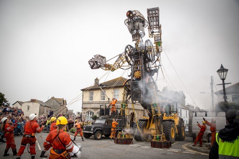 Other image for Massive mechanical puppet coming to Barnsley